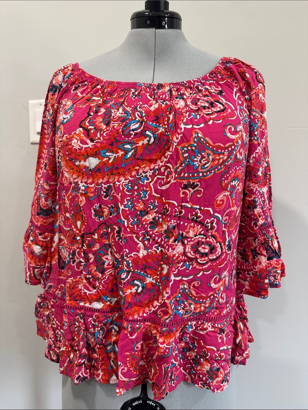 Fever Blouse Scoop Neck Bell Sleeve Boho Embroidered medium